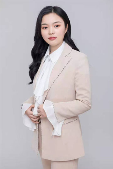 张丹老师照片